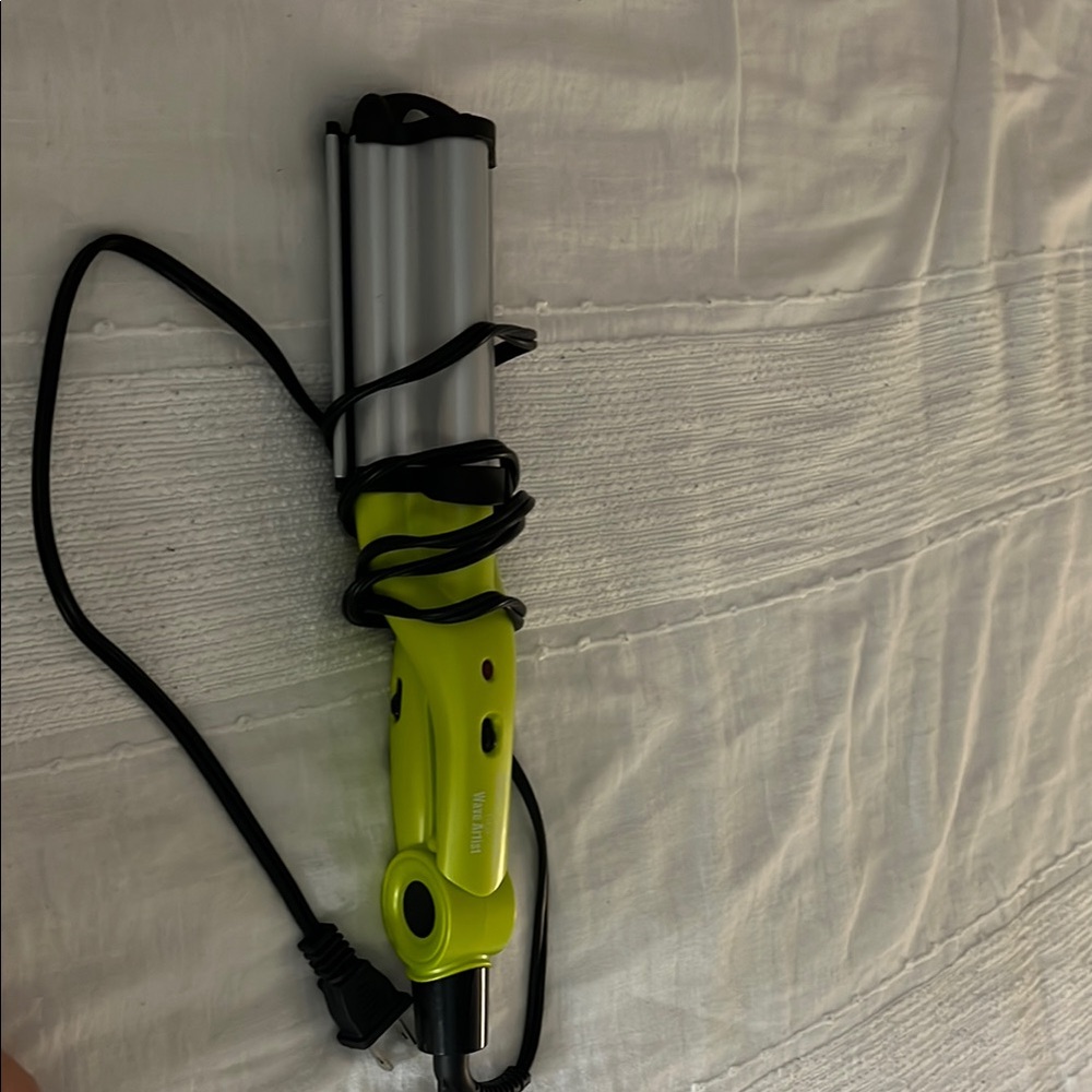 Bed head wave cramper